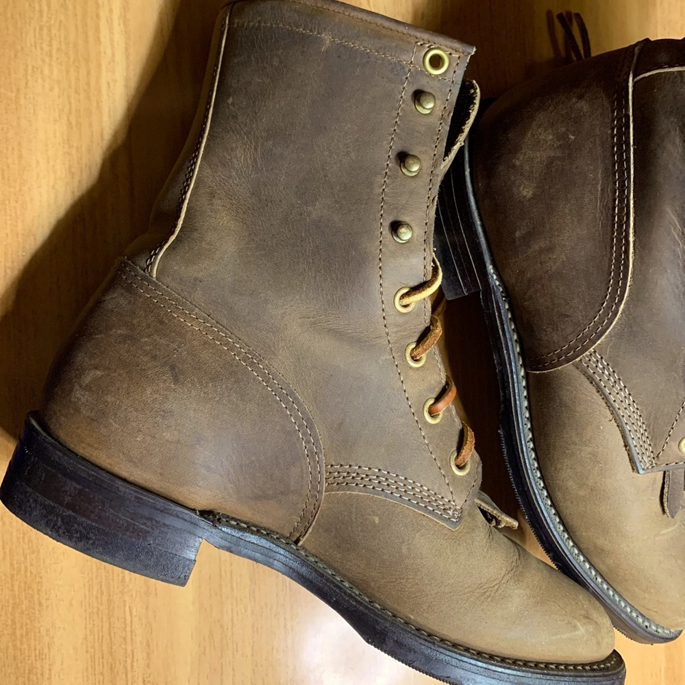 Justin vibram size 7 roper boots